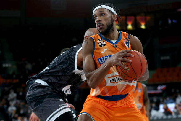 虽然资历有 虽然资历有