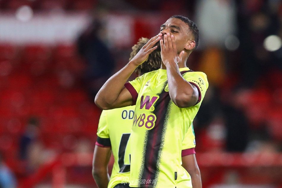 赢得多座国 赢得多座国